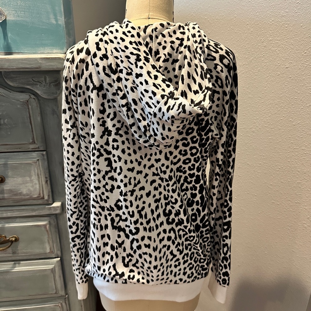 Chaser Animal Print White/Black Hoodie - Picture 5 of 7